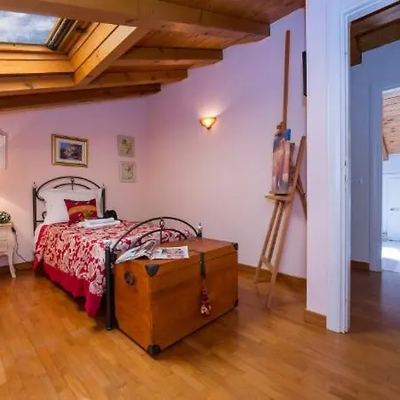 빌라 Sleeps 6