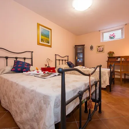 빌라 Sleeps 6 메나지오